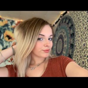 Meet your Posher, Jasmin